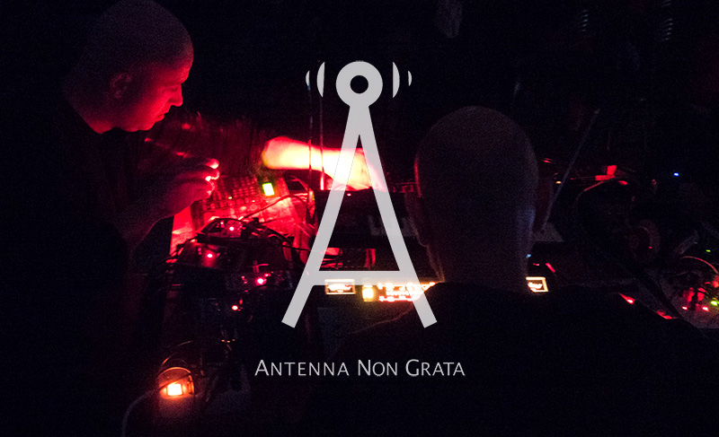 Antenna Non Grata - Oczyszczająca moc szumu